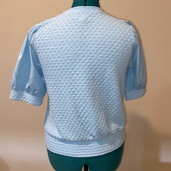 Porridge Textured Puff Sleeve Top - Picture 3 of 11